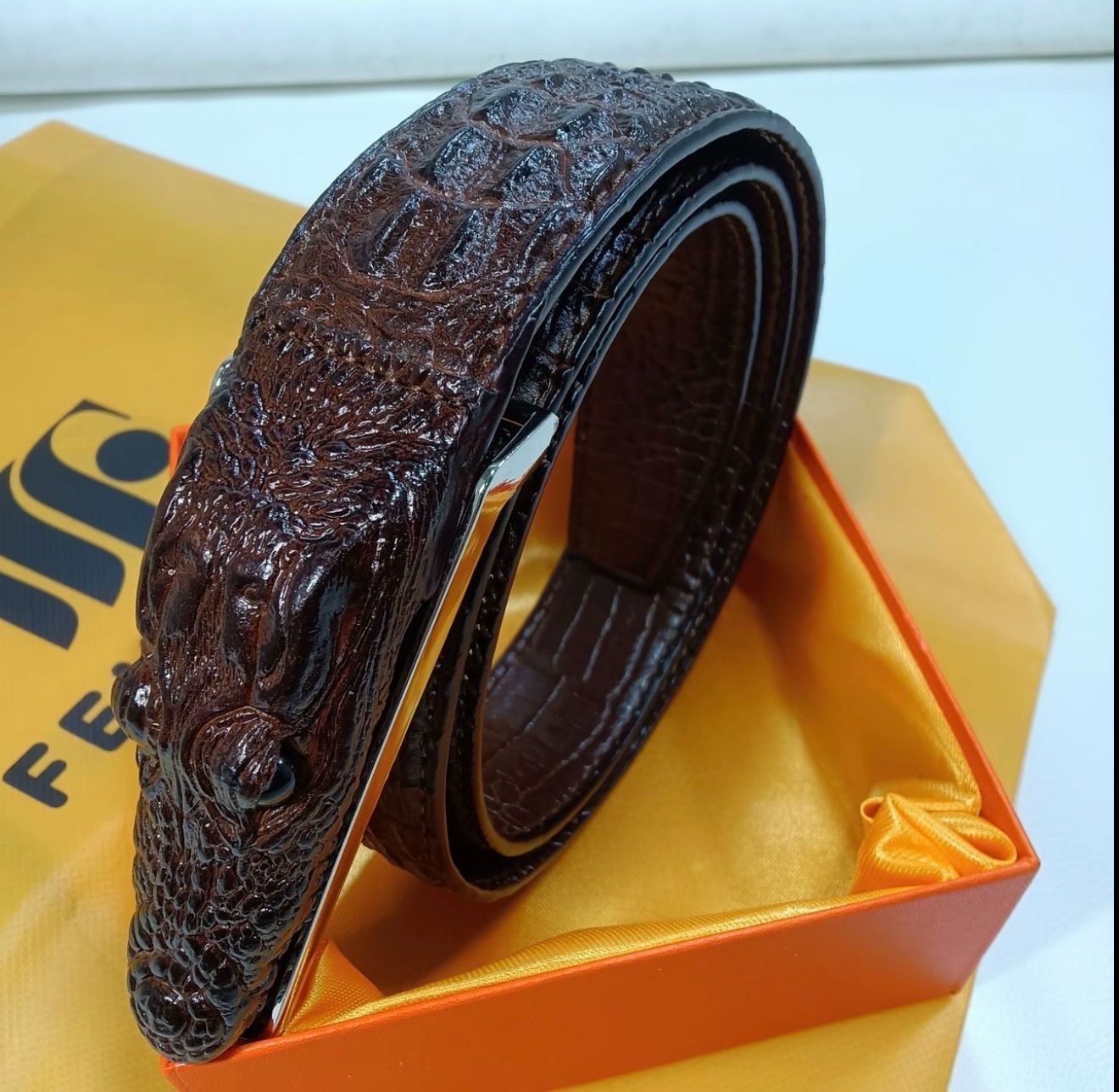 Alligator Head Genuine Embossed Belt with Smooth Buckle