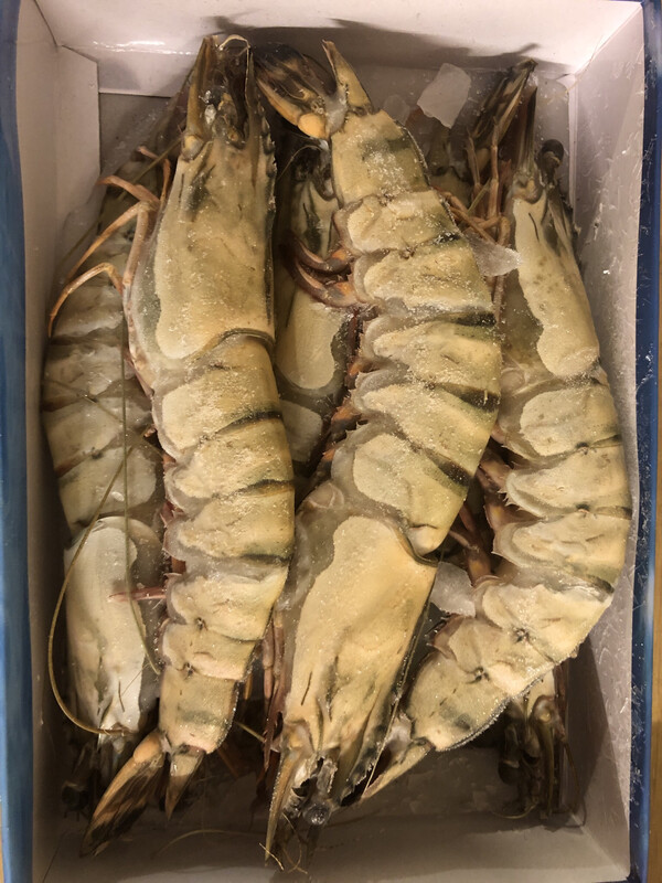 Frozen Giant Wild Tiger Prawns 4-6 per Box