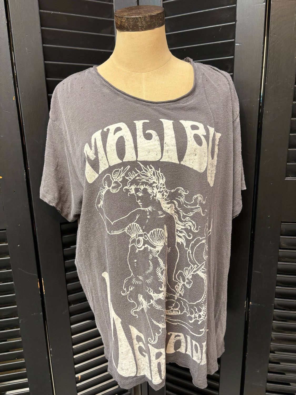 Magnolia Pearl | Malibu Mermaid Tshirt | Top 2447 | Ozzy