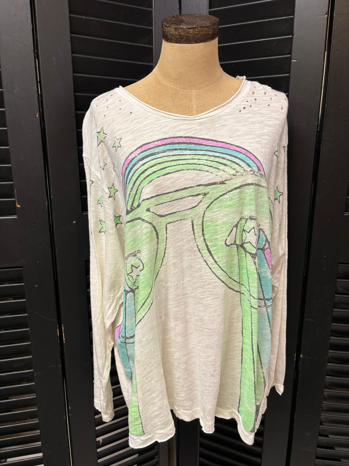 Magnolia Pearl | Rainbow Vision Viggo T-shirt | Top 1828 | South Beach