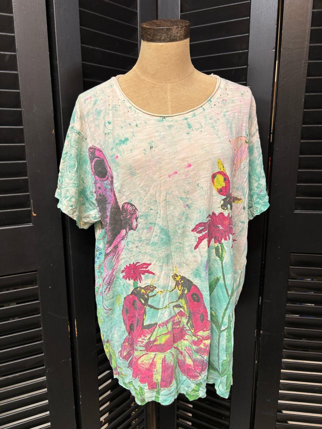 Magnolia Pearl | Be My Ladybug Tshirt | Top 2469 | Splendid