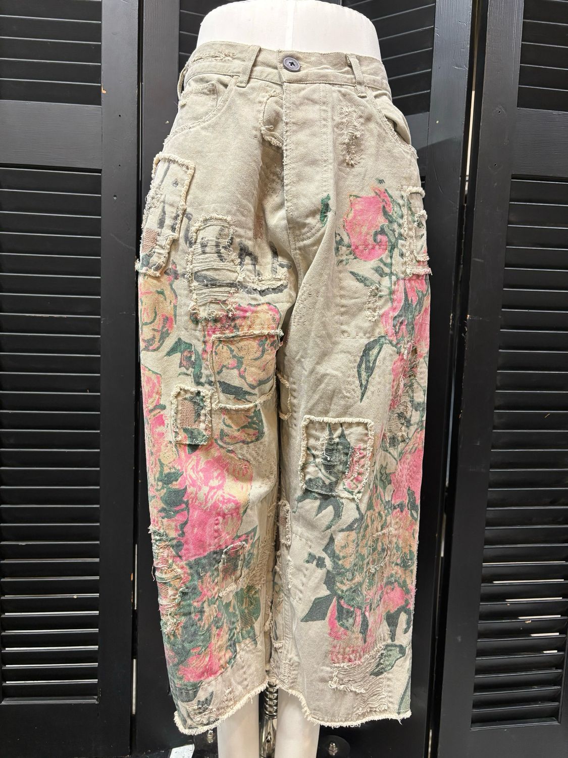 Magnolia Pearl | Vincent Dani Blues Denims | Pnt 957 | Petal