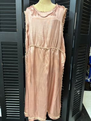 Magnolia Pearl Pink Silk Dress with Lace | Preloved