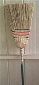 TUMUT WOOLSHED BROOM 7 TIE