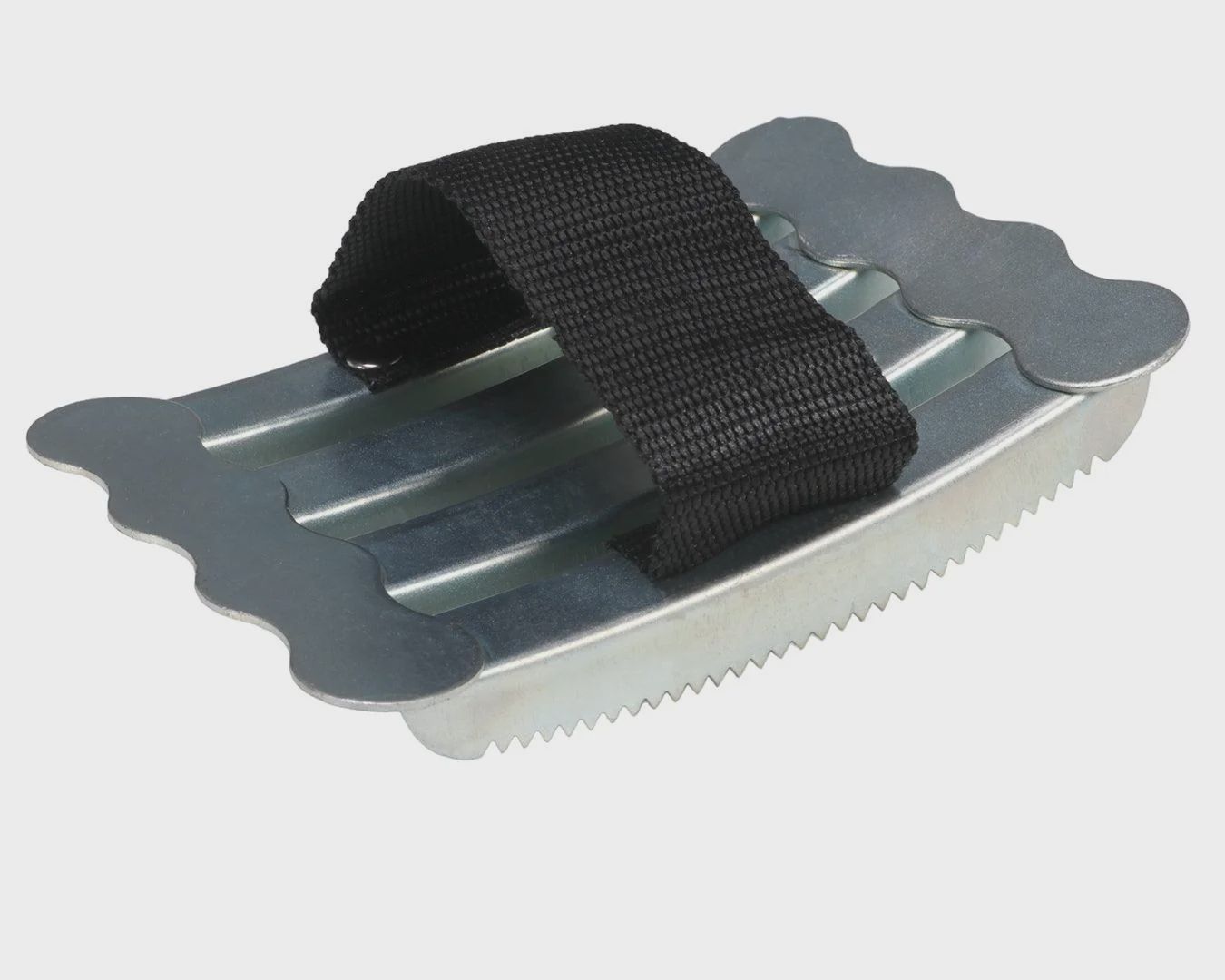 METAL CURRY COMB WITH HAND STRAP