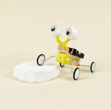 Alicorn DIY Wood STEM Kit, Bug Robot