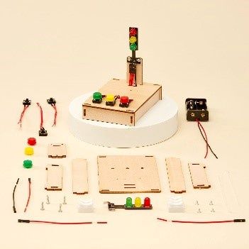 Alicorn DIY Wood STEM Kit, Traffic Light