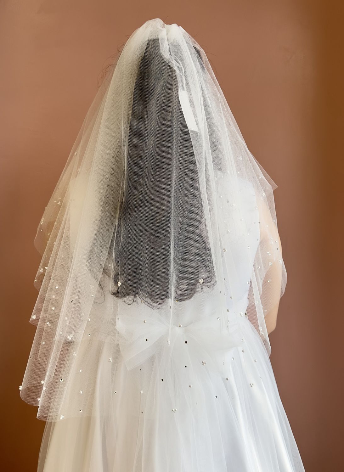 Rona Pearl &amp; Beaded Veil