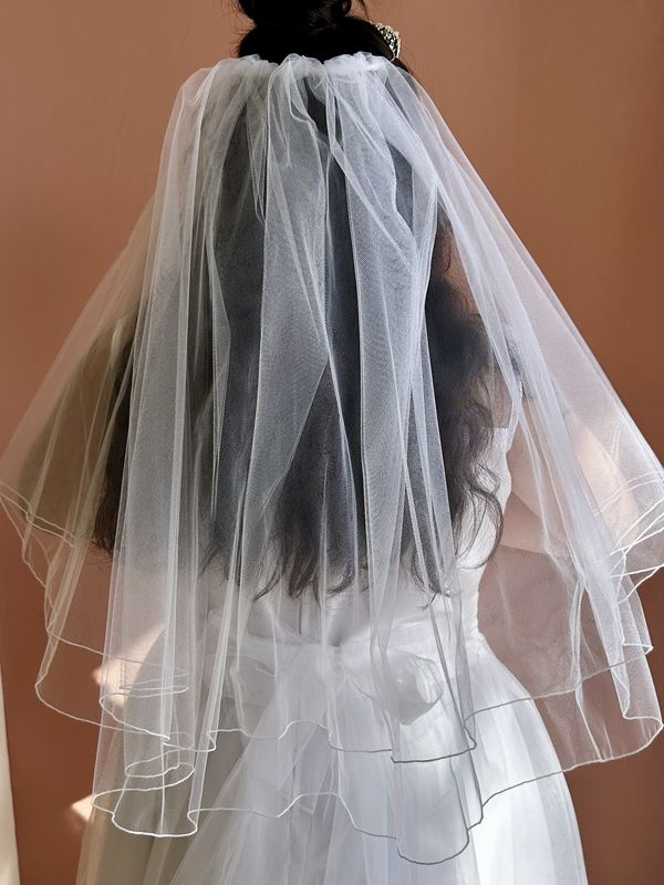 Lilly Veil &amp; Tiara