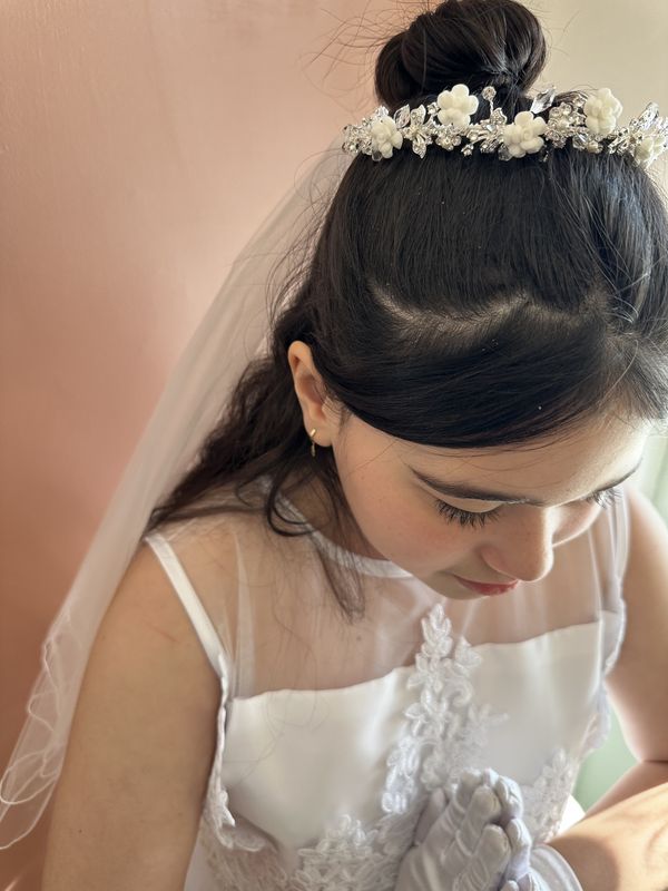 Maribel Veil &amp; Tiara