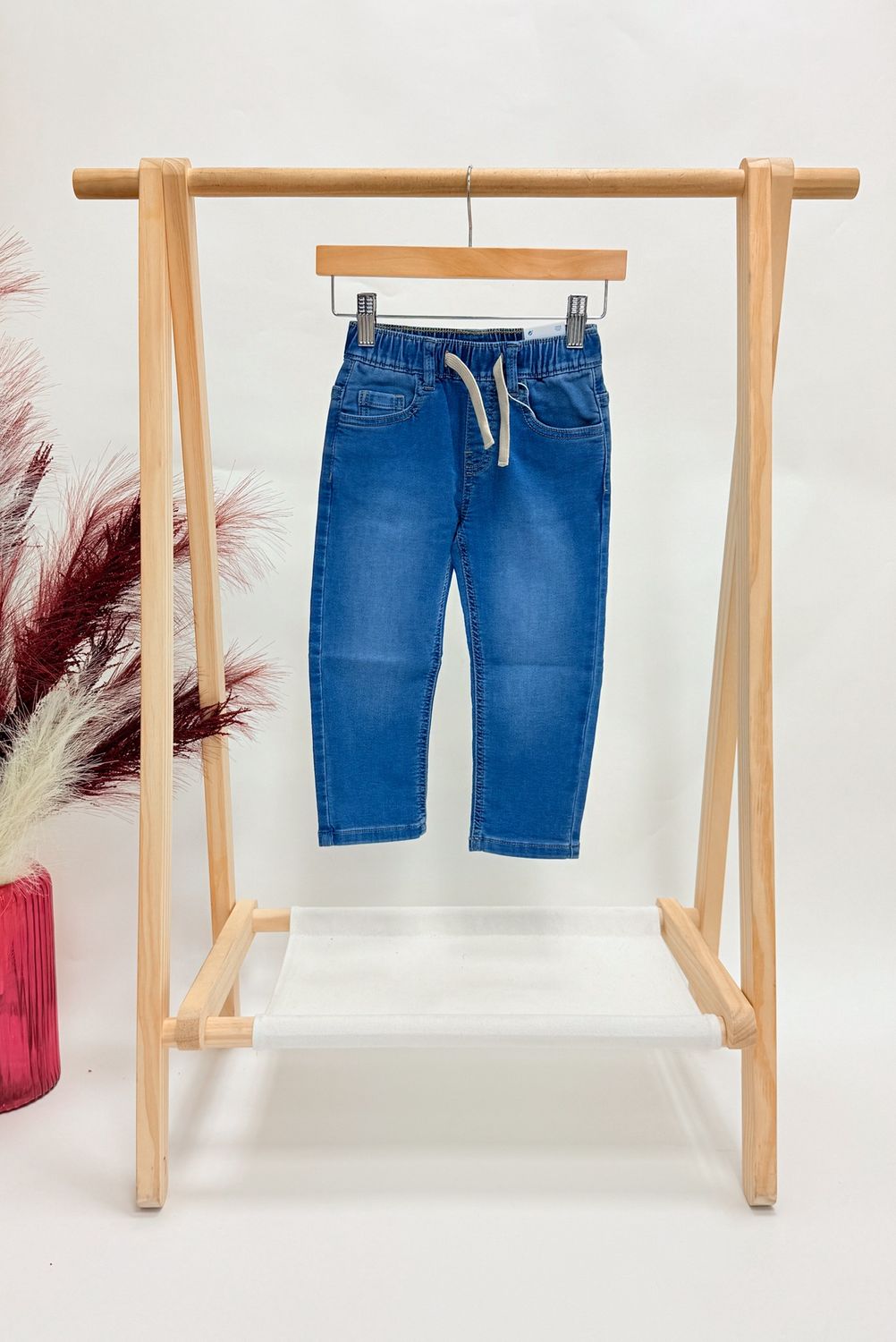 Cyrus Pull On Jean