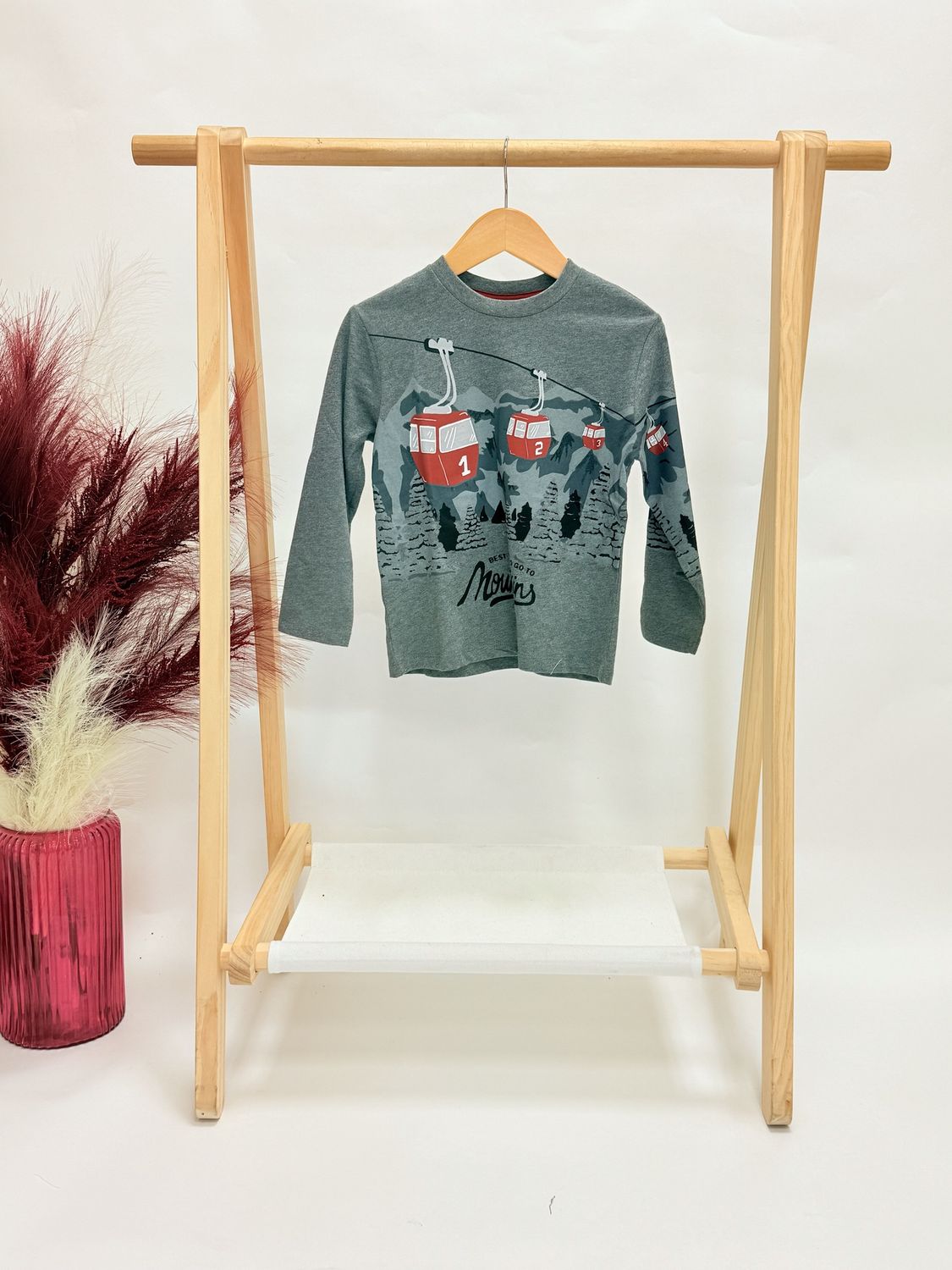 Chalet Graphic T-Shirt