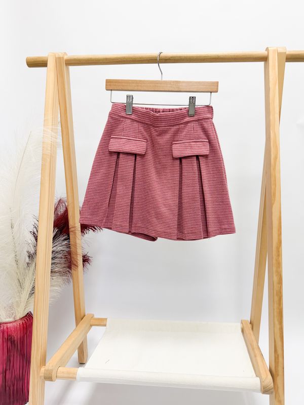 Cher Houndstooth Skort