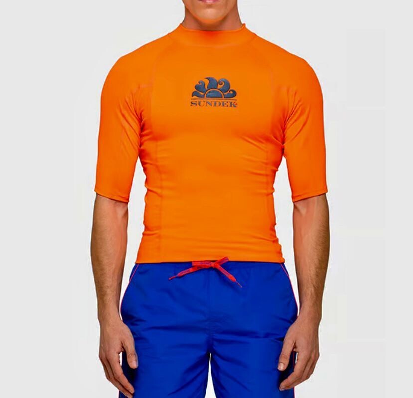 SUNDEK LOGO S/S -RASH GUARD FLASH 0RANGE