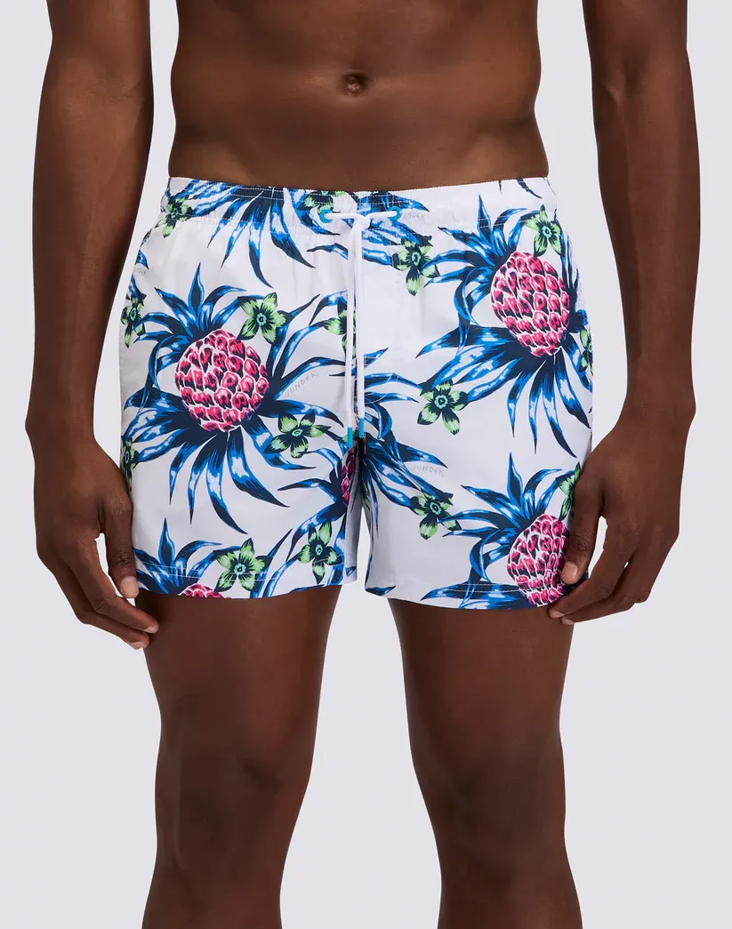 SUNDEK MEN'S SHORT SWIMSHORTS WITH ELASTIC WAIST IN REPREVE® RECYCLED POLYESTER WITH TROPIC DANCE PRINT - WHITE
