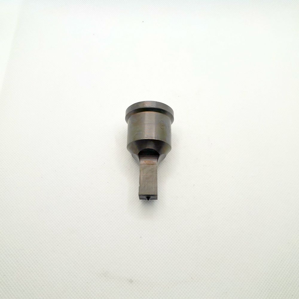 Square Punch No. 8/31