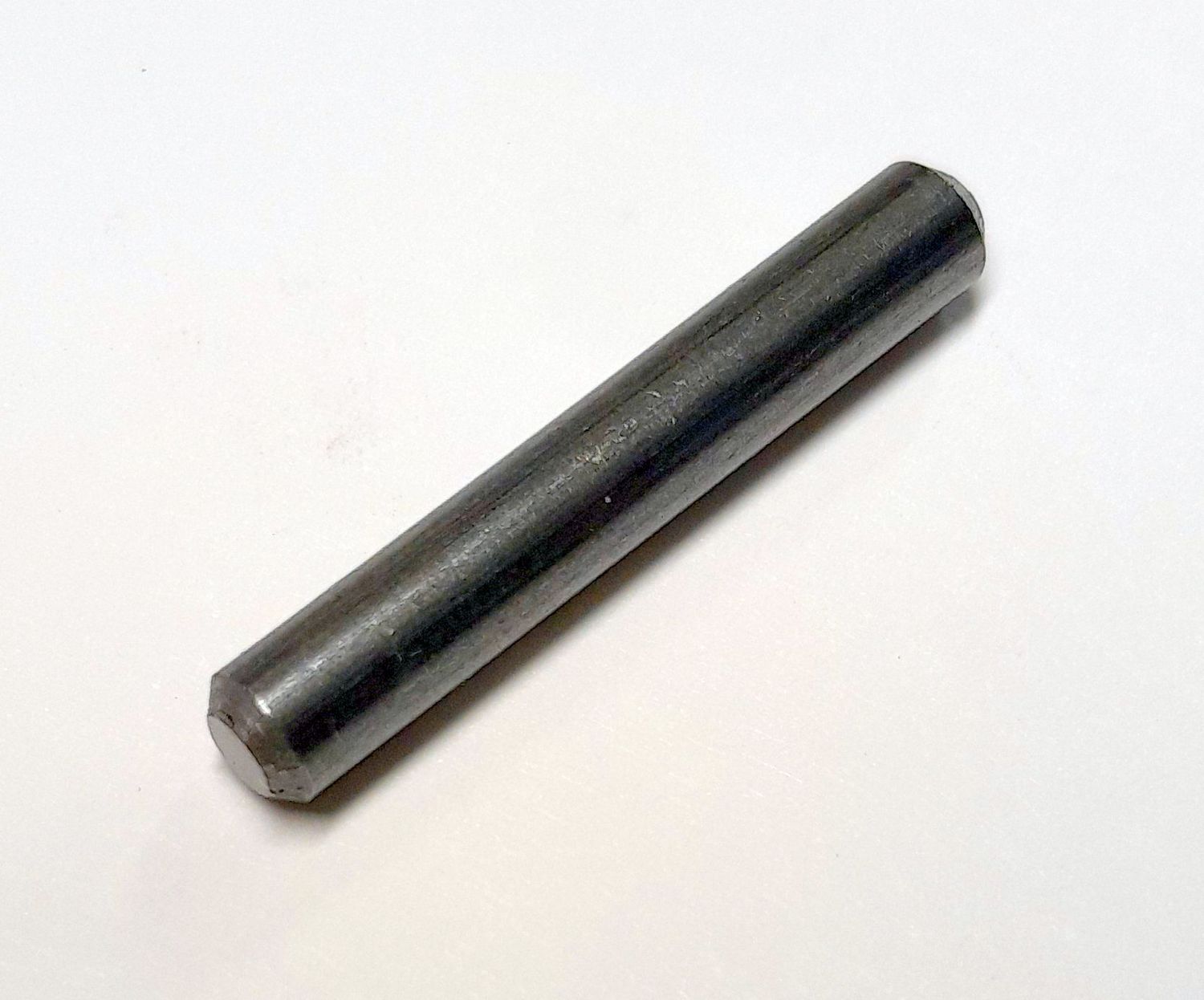 MUB Centre pin 4.7 x 50