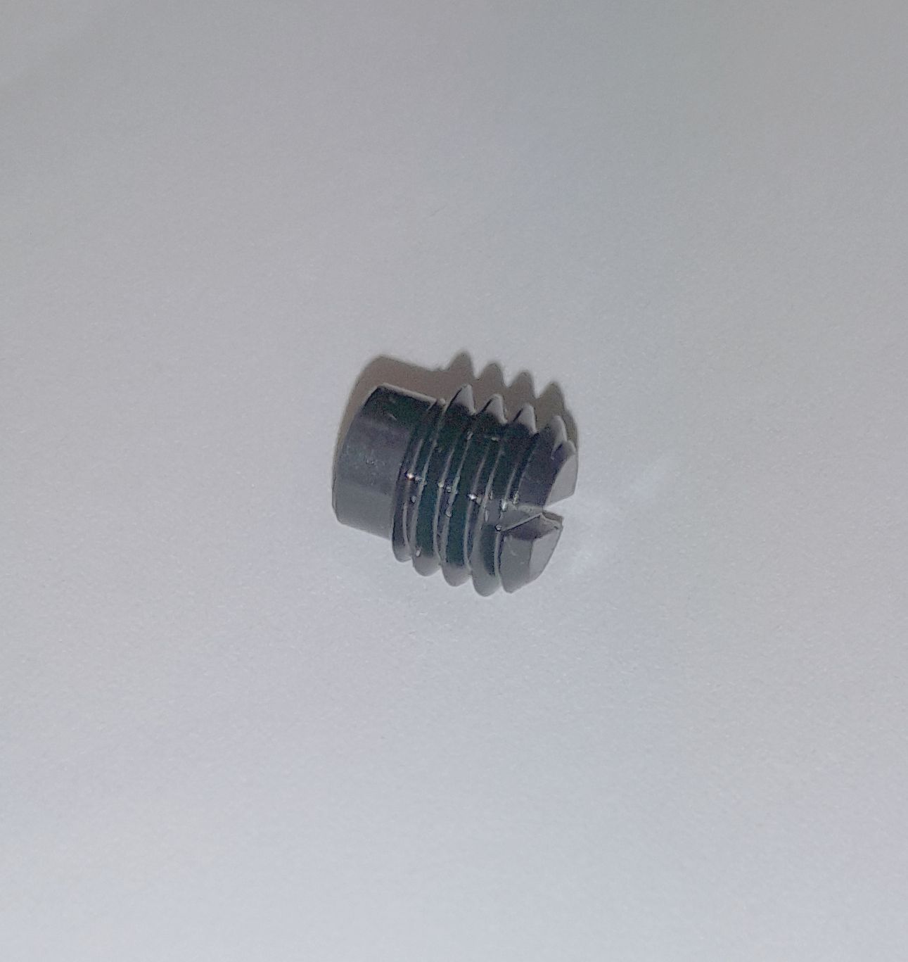 MUB grub screw with slot