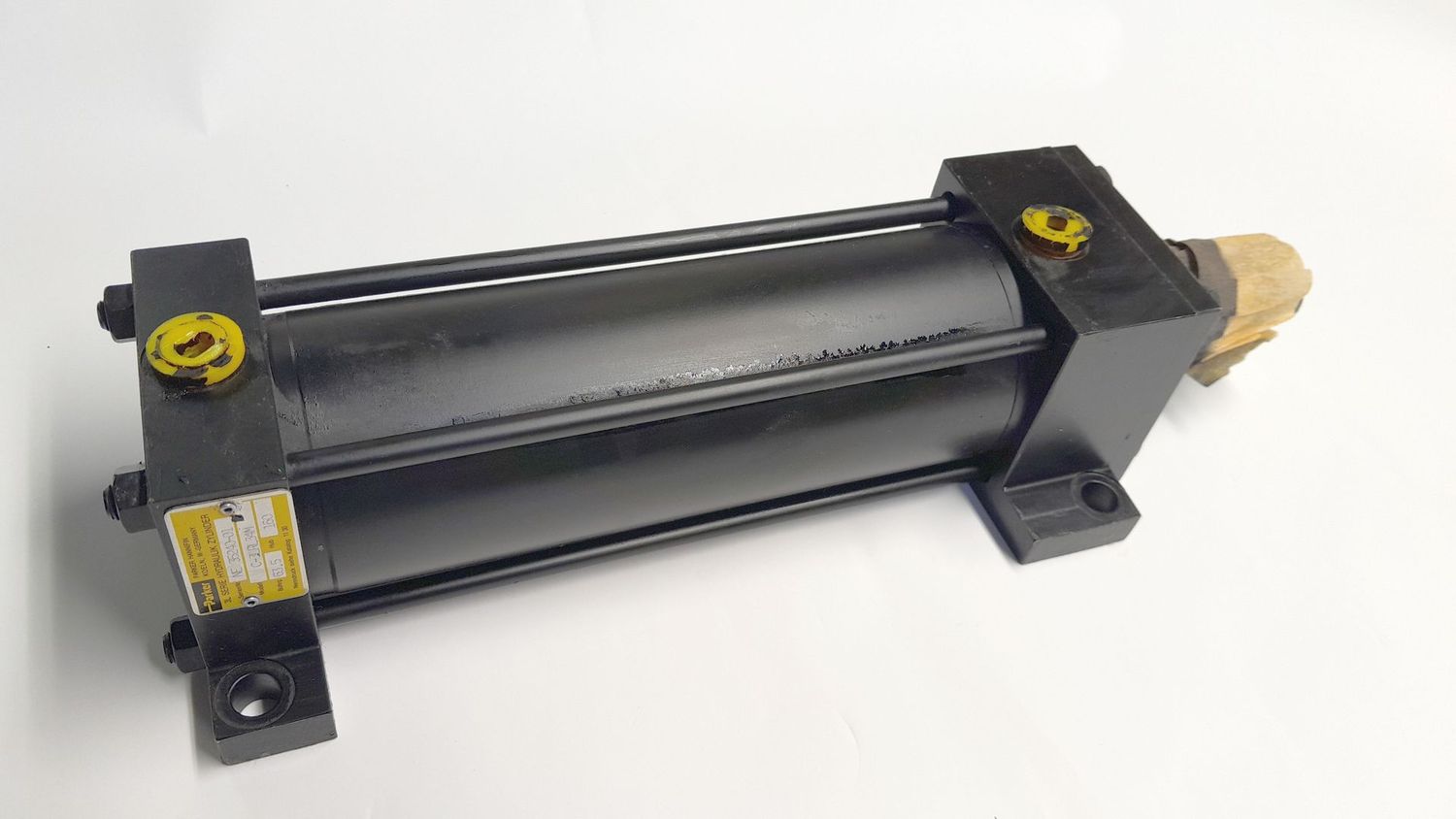 Hydraulic cylinder