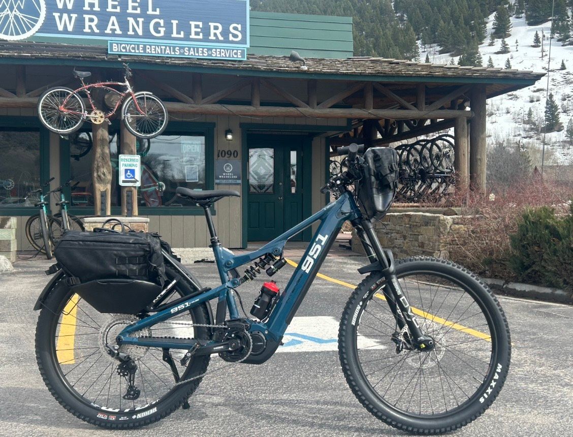 DEMO Intense 951 E-Xplore