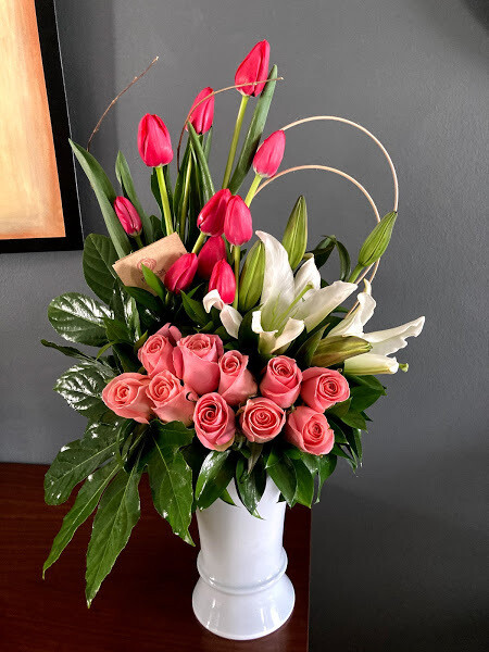 Idun - Tulipanes, lilis y rosas