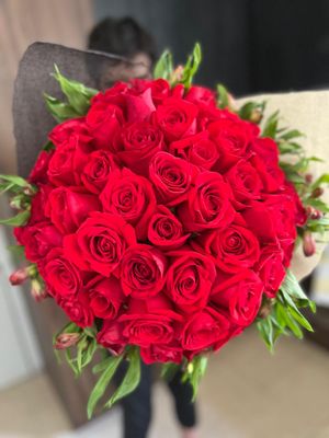 Bouquet tradicional de 50 Rosas