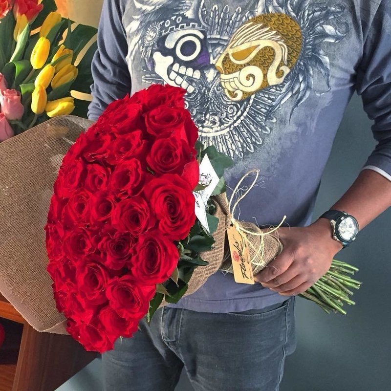Bouquet tradicional de 50 Rosas