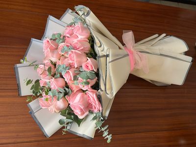 Bouquet de 50 Rosas decorado