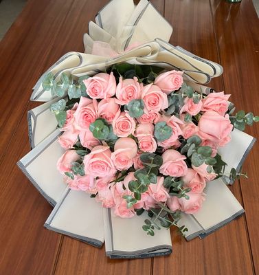 Bouquet de 50 Rosas decorado