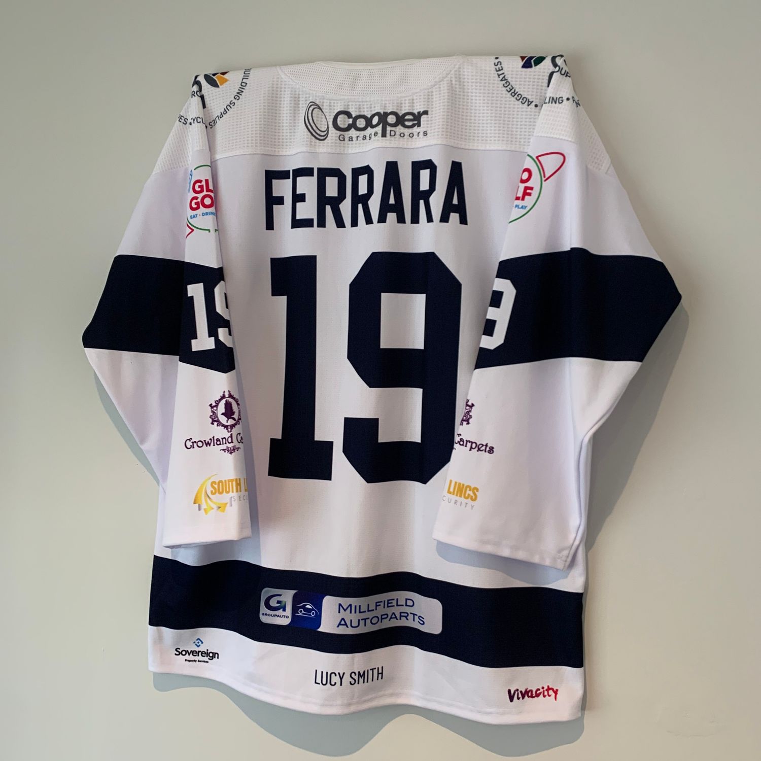 SHIRT HERO Ice Hockey Shirt Display Mount