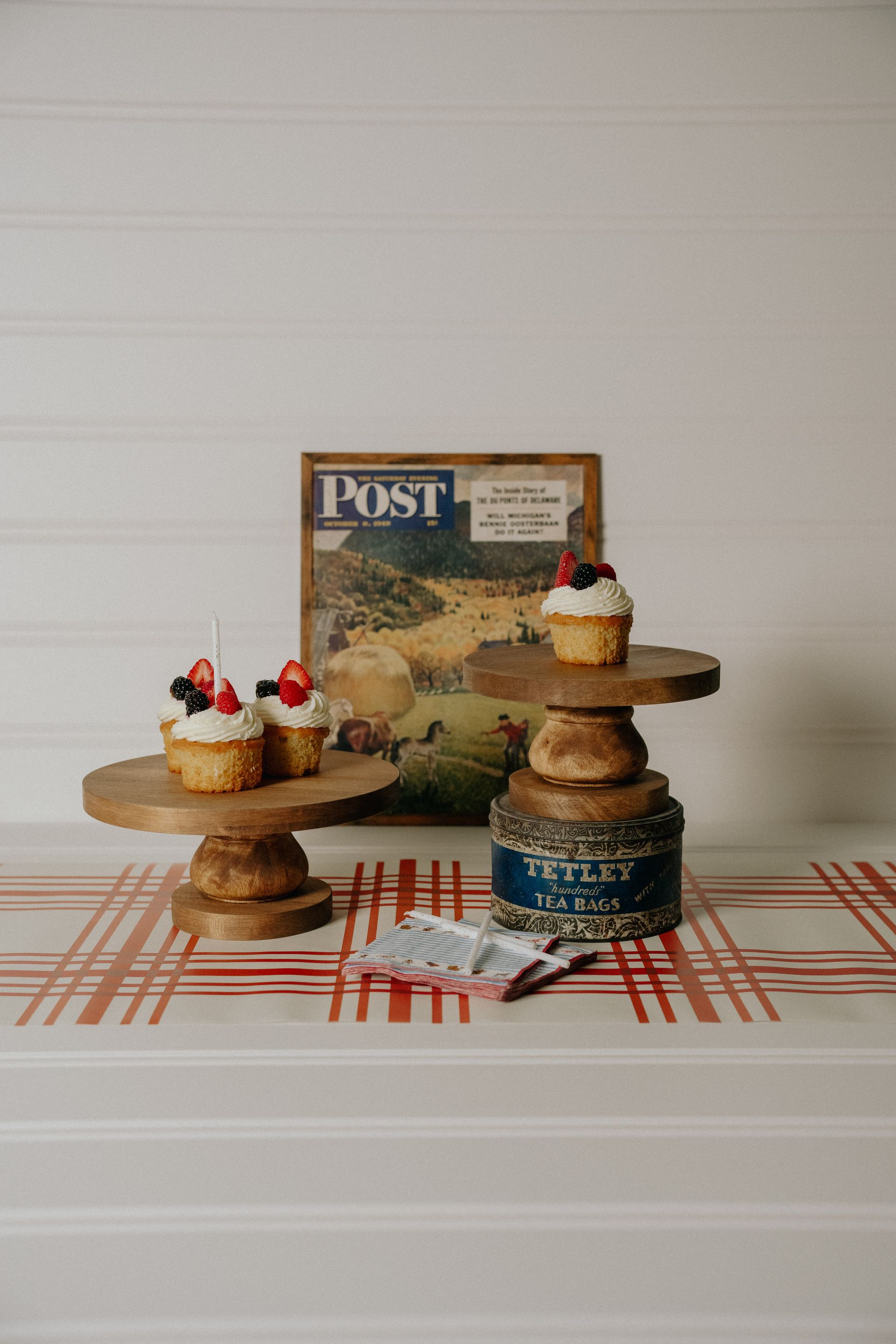 November Cake Stand