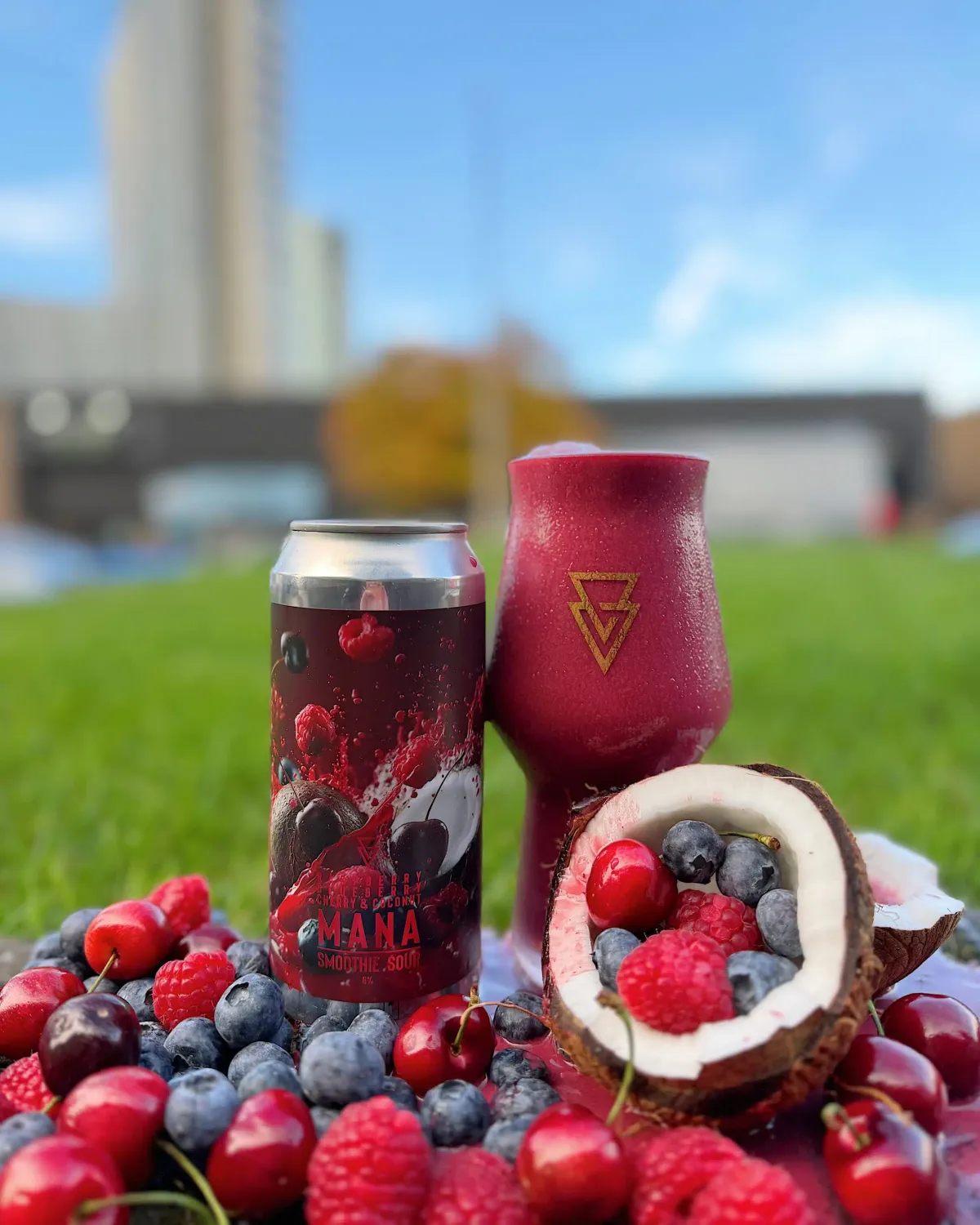 Azvex - MANA  Raspberry, Blueberry, Cherry &amp; Coconut Smoothie Sour 6%  -