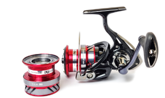 DAIWA NINJAS LT 3000-C with extra spool
