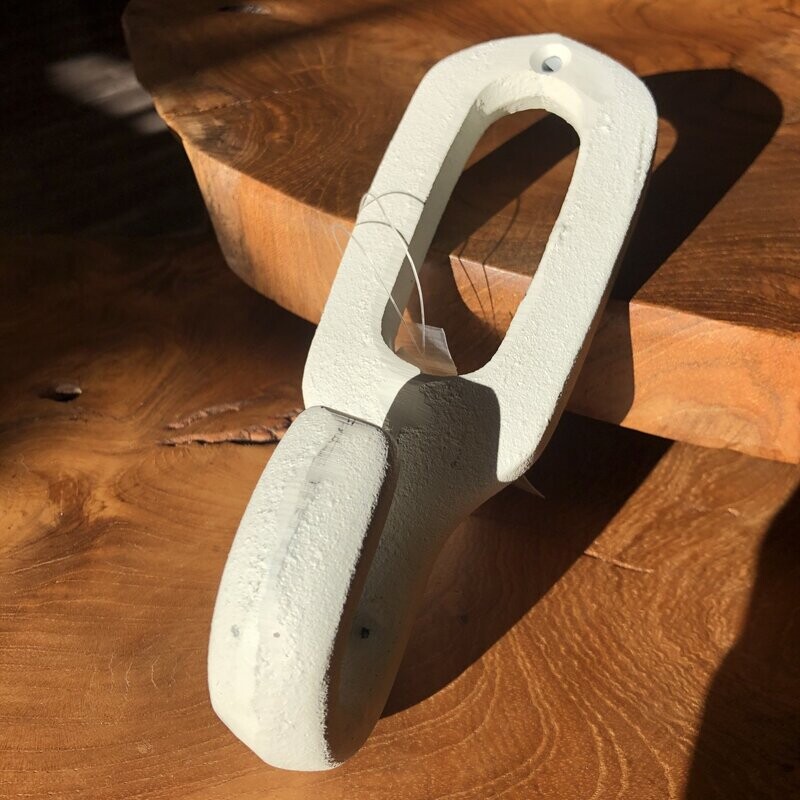 Hook O White Hook O White