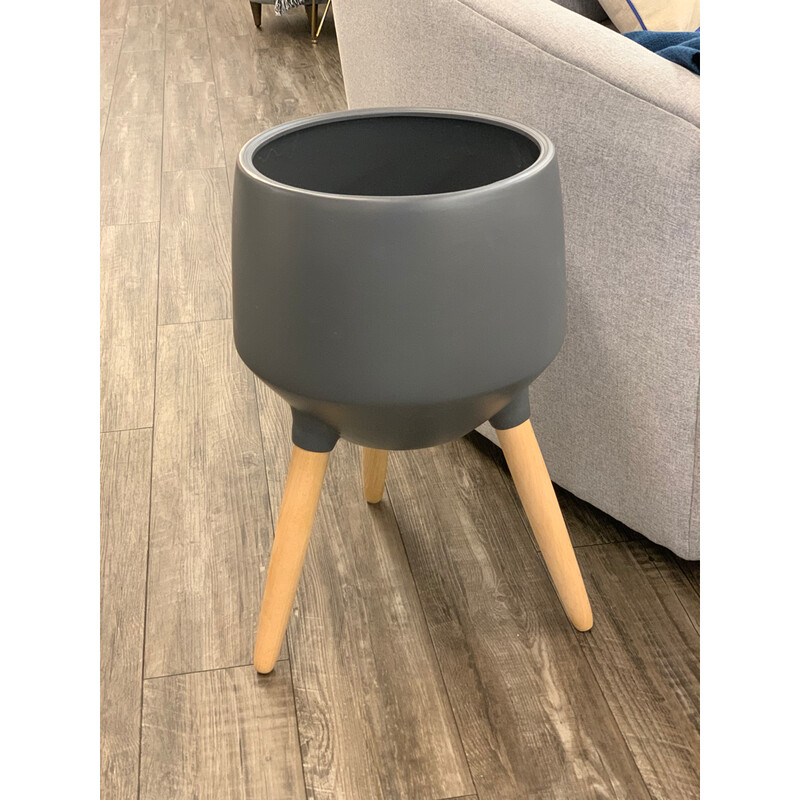 Planter SIF Circa Base Charcoal AGW-018