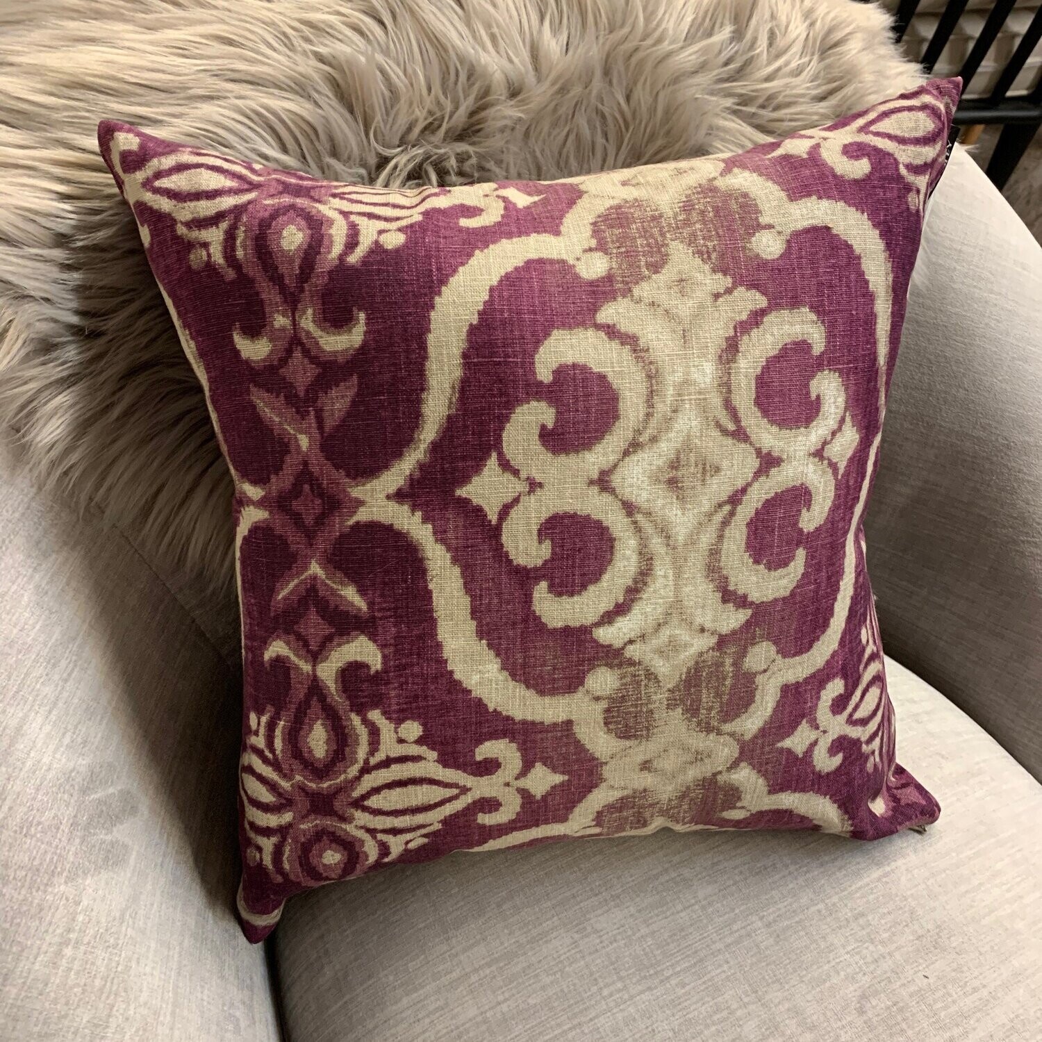 Cushions Marie Dooley Giacomo Magenta 18 x 18