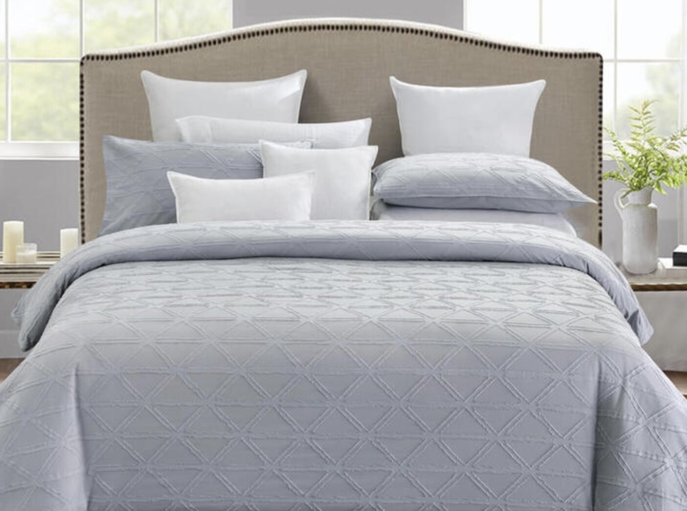 Duvet Cover Daniadown Stella Grey Queen w / Pillow Cases**