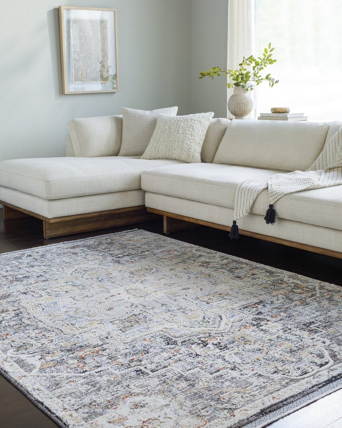 Rugs Surya Rivaldo 5’ x 7’ RVD-2301