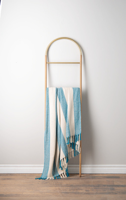 Throw Ganz Wide Stripe Blue/White CB187569