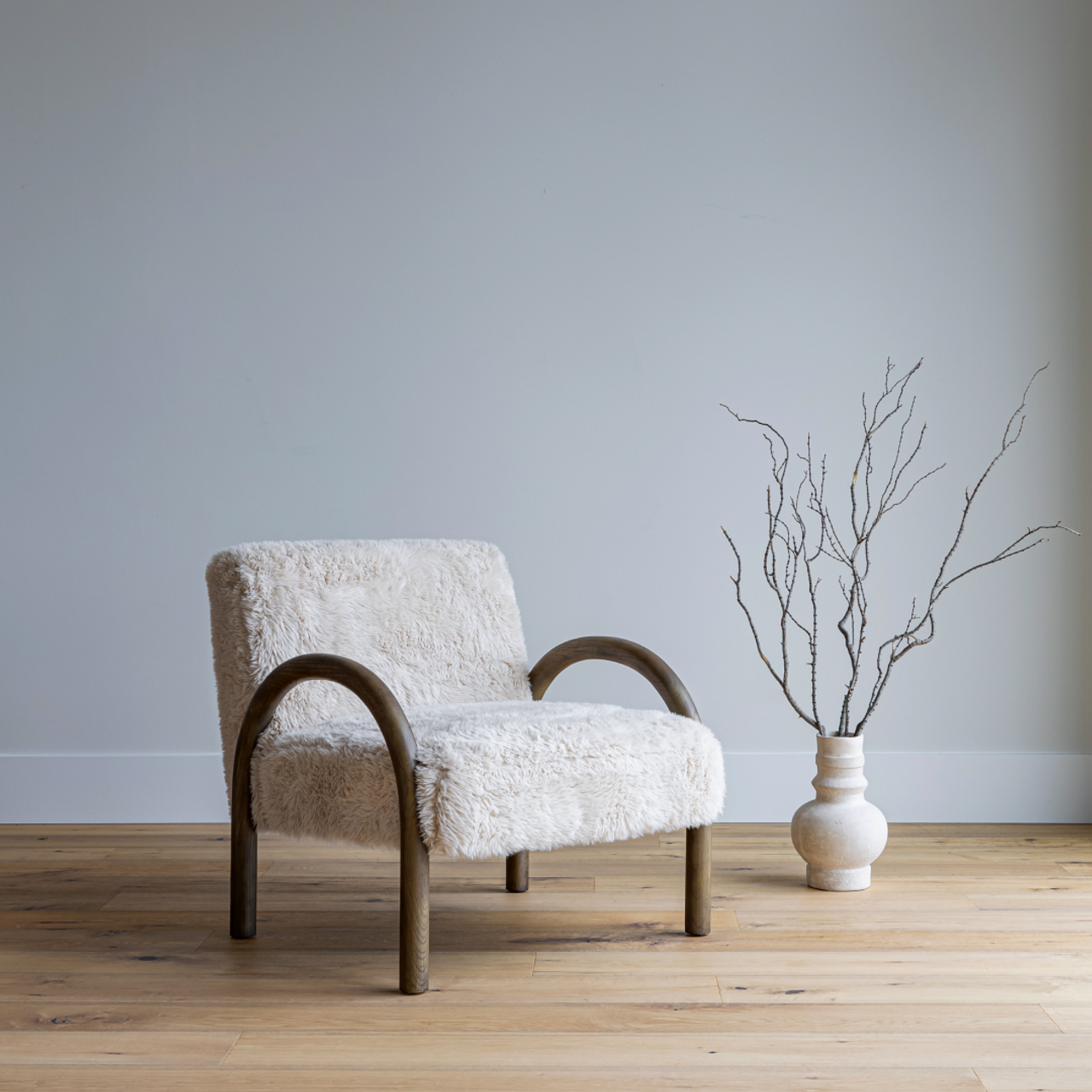 SIF  Eros Chair Chalk Shaggy Sand ERO-001