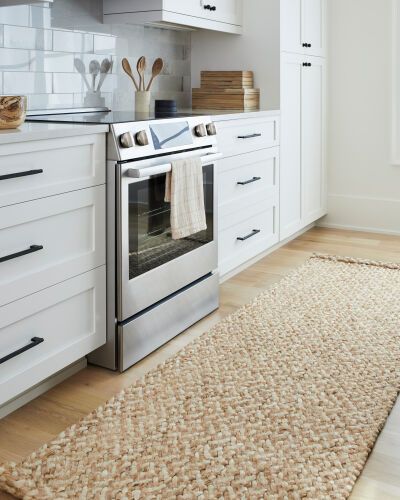 Rugs Surya Artesia 5’3” x 7’ AEA2301-576