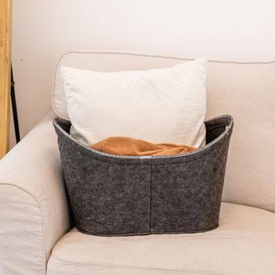 Basket Cathay Felt  Grey W / Handle 18 x 12.5 x 8 10-2584