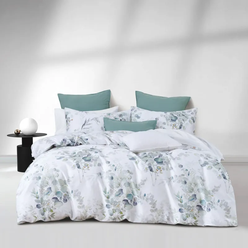Duvet Cover Daniadown Silver Sage Queen  w / Pillow Cases