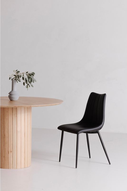 Moes Alibi Dining Chair Matte Black-M2 UU-1022-02