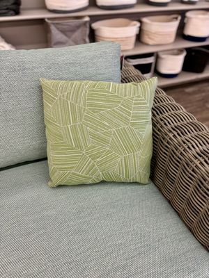 Cushions Ratana 16” Outdoor CU01216 Leaf Structure Aloe FO7175