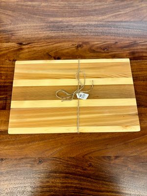 Anna’s Boards Charcuterie Med Cedar Light