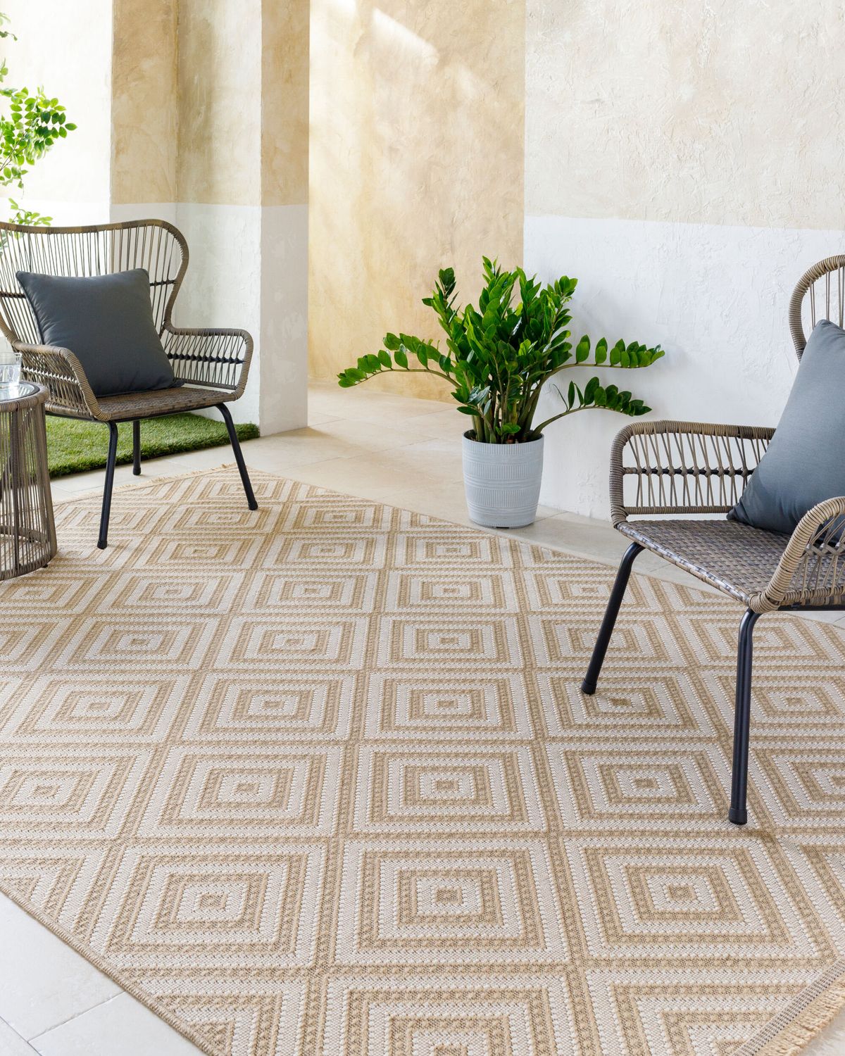 Rugs Surya Mystery 5’2” x 7’ MYS2306-527