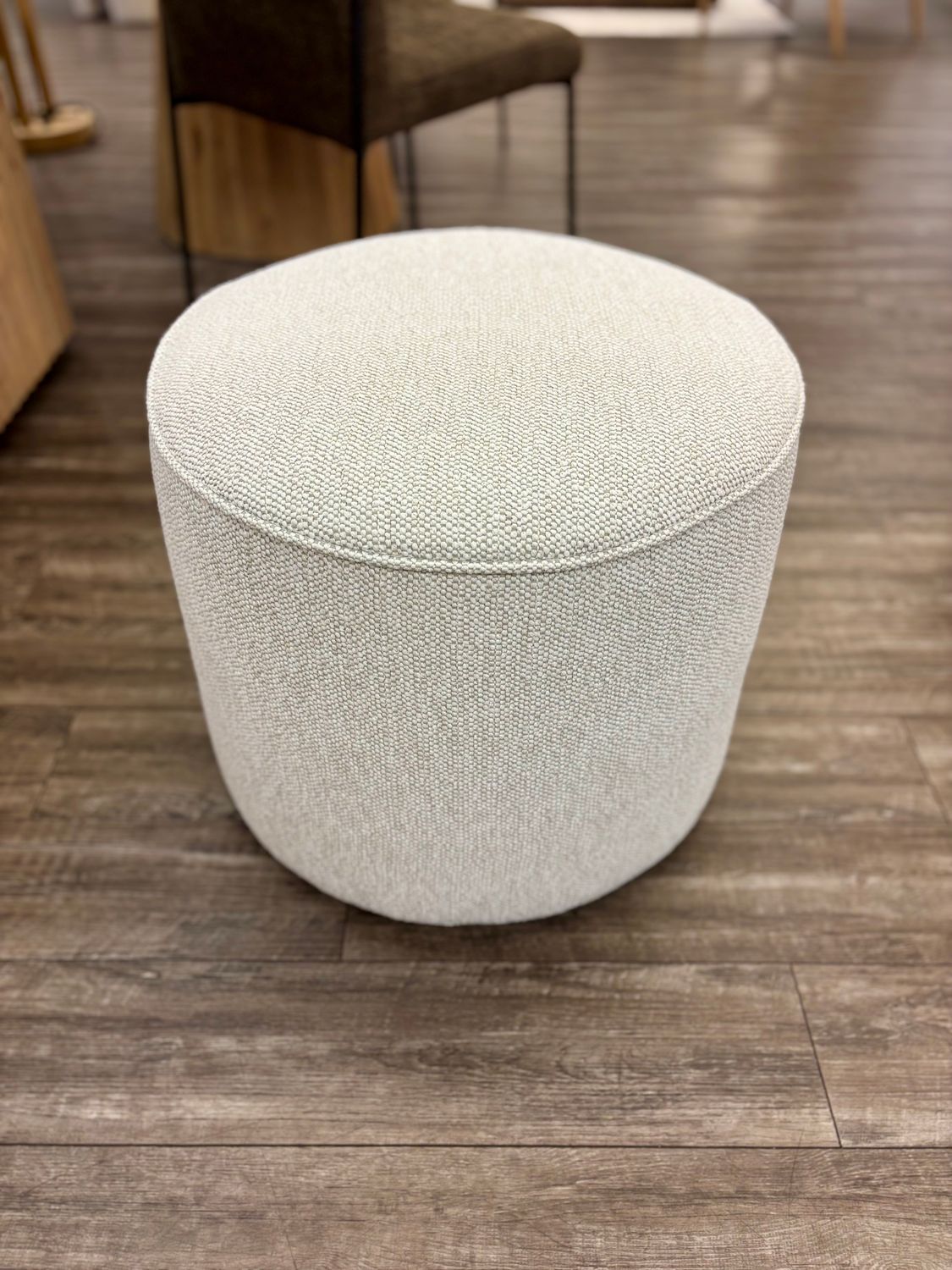 Stylus Pogo Ottoman Siesta Cloud (15) Stylus Pogo Ottoman Siesta Cloud (15)