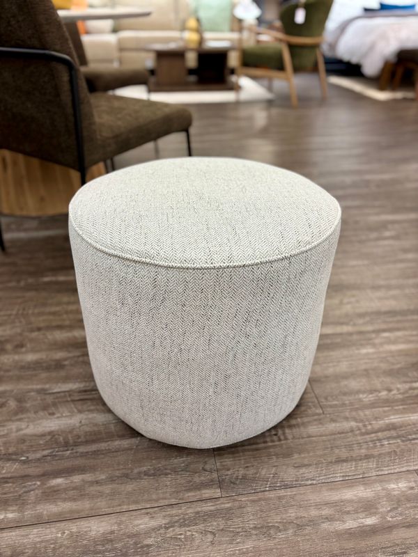 Stylus Pogo Ottoman Fairfax Oyster (15)