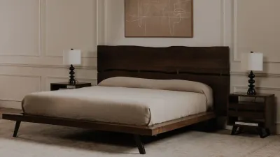 Moes Madagascar Queen Bed Dark Brown UH-1006-20-0